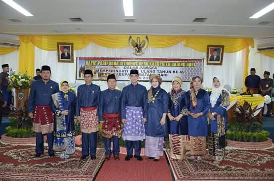 Eksekutif dan Legislatif Sahkan APBD Batanghari Tahun 2018