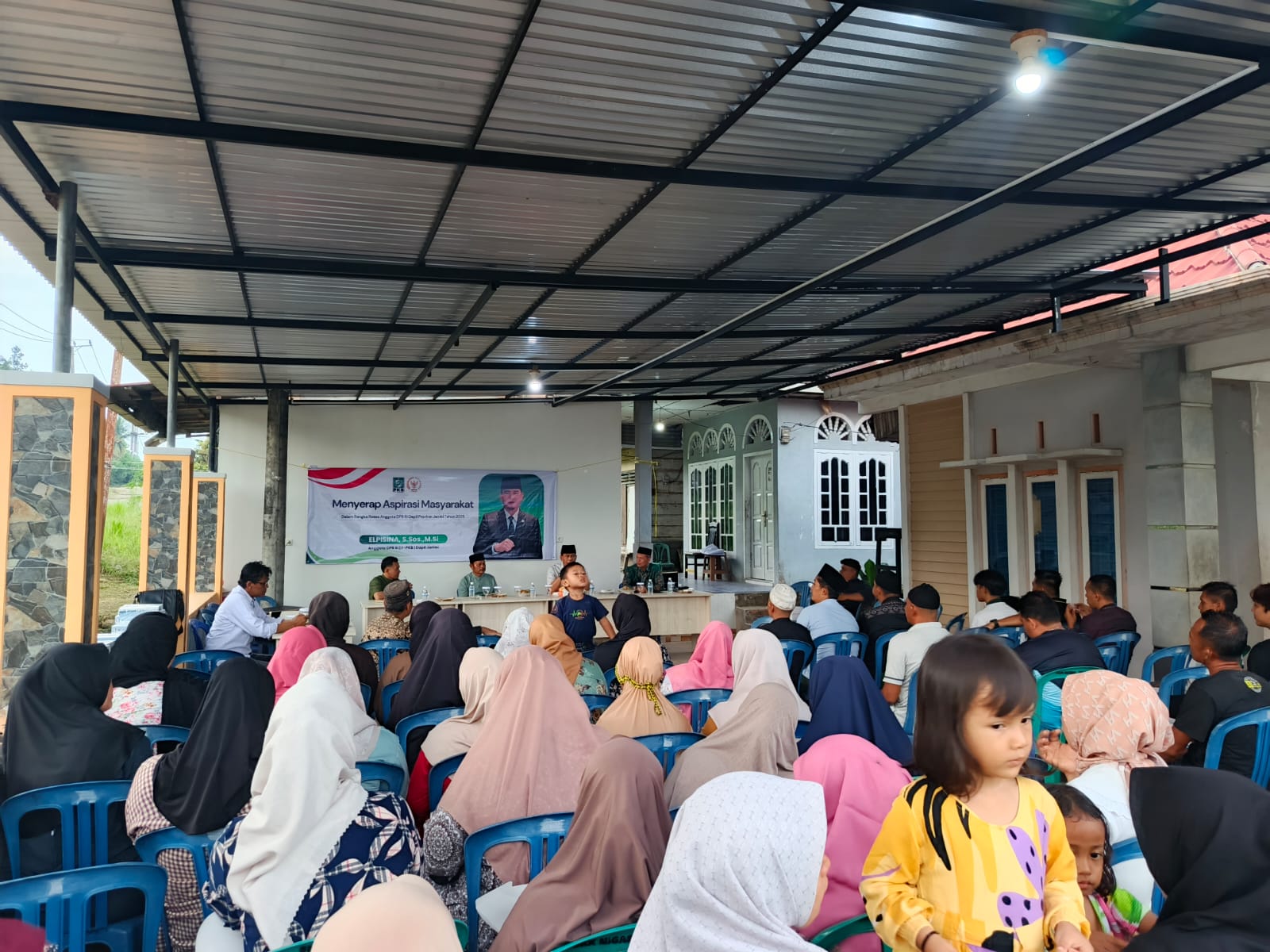 Elpisina Janji Bawa 2 Isu Penting Warga Tempino Dalam Forum DPR