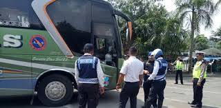 Enam Bus Angkutan Lebaran Ditilang