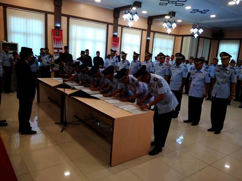 Enam Kalapas Diganti