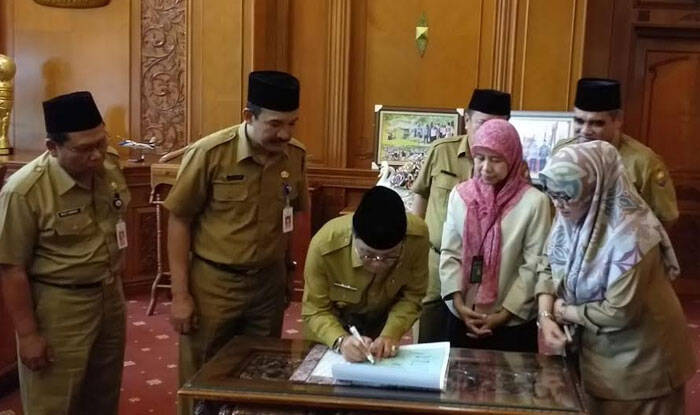 Fachrori Tandatangani Kesepakatan Penyelamatan Danau Prioritas Nasional
