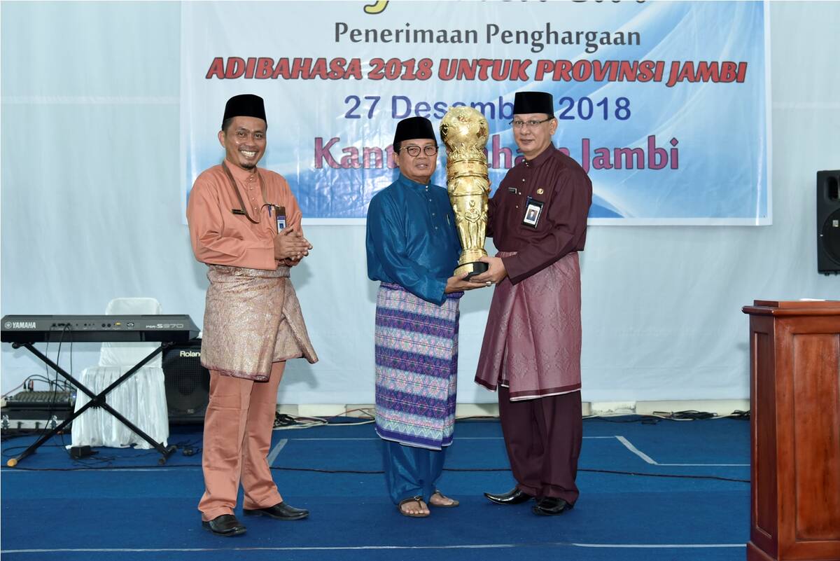 Fachrori Tegaskan Pentingnya Bahasa Indonesia