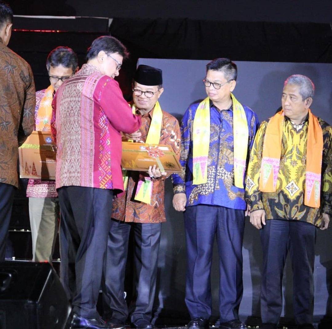 Fachrori Terima Lembar Penetapan 10 Warisan Budaya Takbenda Jambi