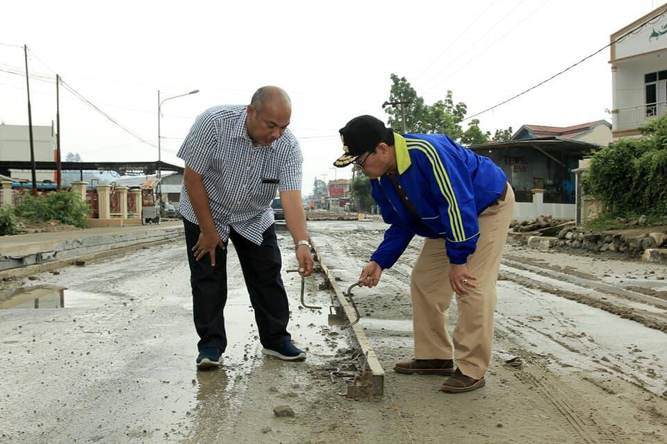 Fachrori Tinjau Jalan Depati Parbo Sungai Penuh