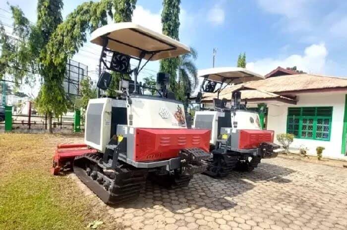 Fadhil Arief Berpihak pada Petani Batang Hari, Penampakan Alsintan Mampu Pecahkan Tanah Keras