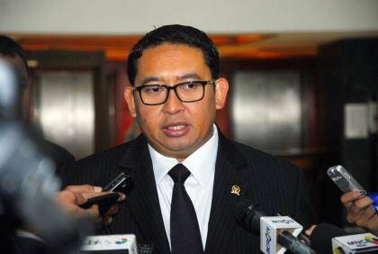 Fadli Zon ke Pak Jokowi: Emang Gak Ada Cara yang Lebih Beradab?