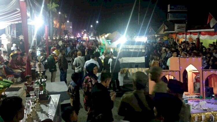 Festival Pawai Takbir Jadi Wisata Religi