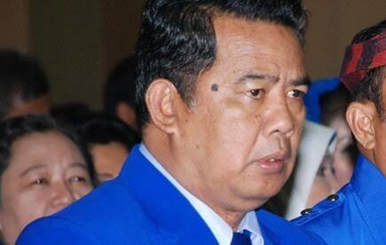 Fortuner Tabrak Tiang Listrik Ternyata Ditumpangi Sudirman Zaini dan Istri