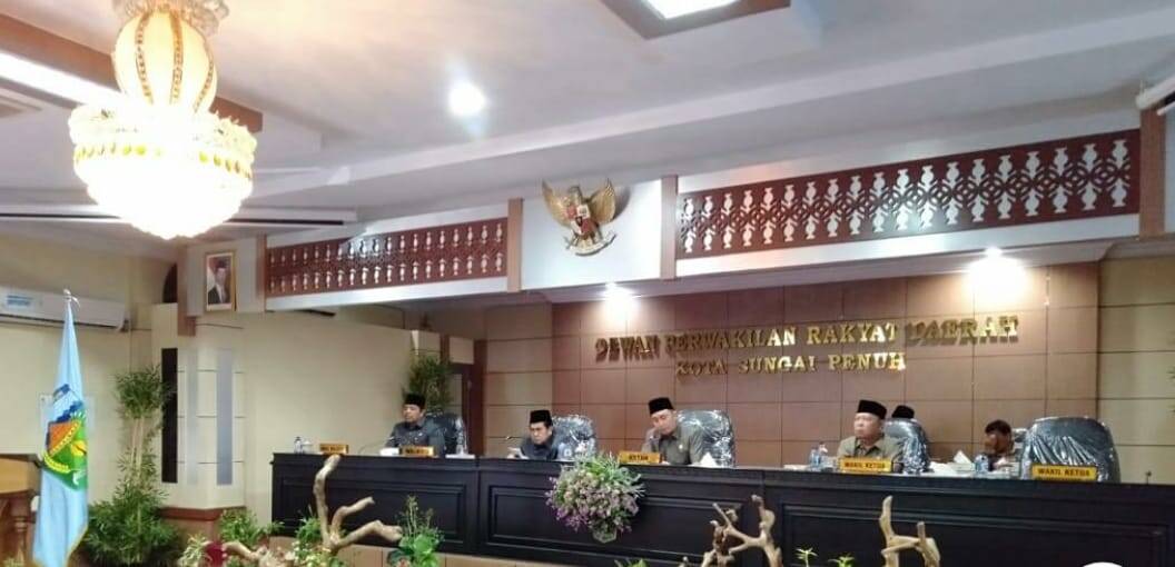 Fraksi Dewan Setujui Ranperda LKPj APBD 2018 Di Bahas