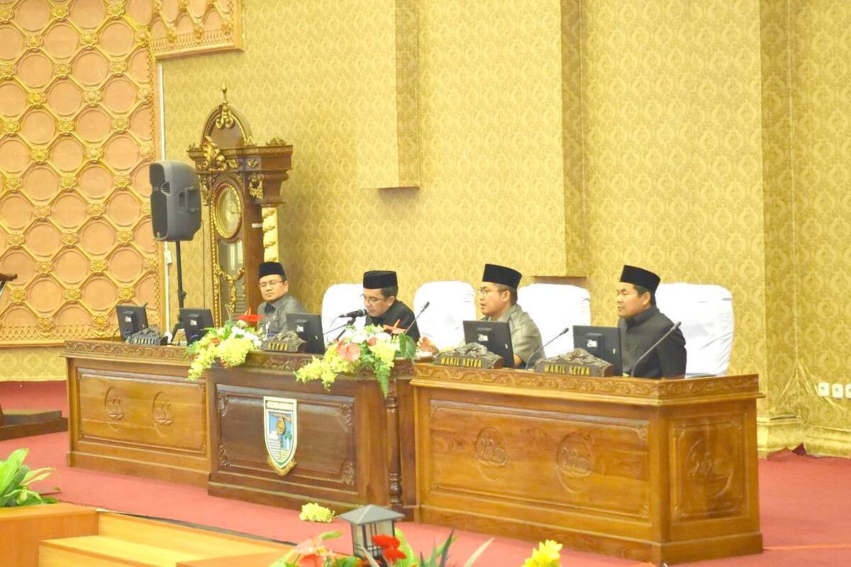 Fraksi DPRD Kota Jambi Sampaikan Pandangan Umum Terhadap RPJMD 2018-2023