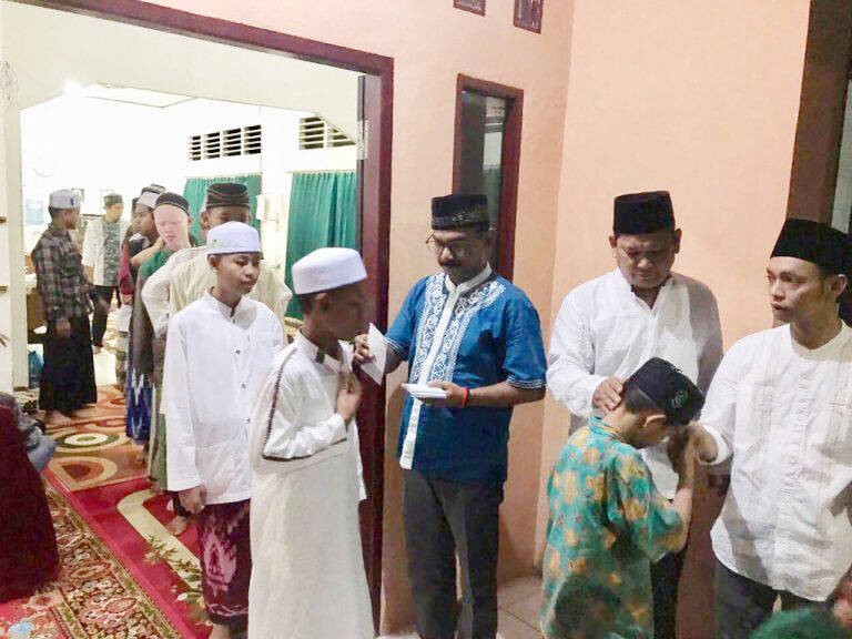 Gapensi Beri Santunan Anak Yatim