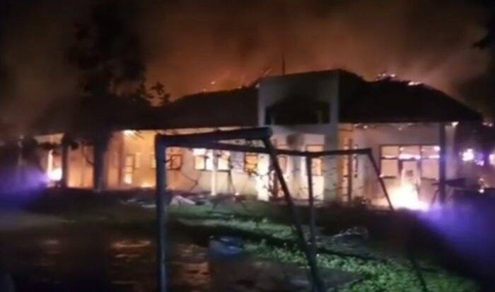 Gedung Sekolah MAN Model Kota Jambi Terbakar