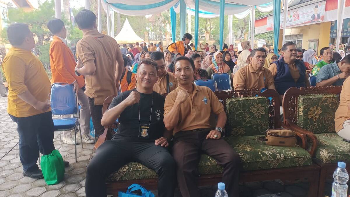 Gubernur Jambi Berikan Penghargaan Langsung kepada Ketua Umum LPKNI