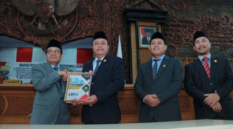Gubernur Jambi  Dr.Drs.H.Fachrori Umar,M.Hum Sampaikan LKPJ Tahun 2018