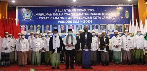 Gubernur Kukuhkan Pengurus Himpunan Keluarga Sa’adatuddaren