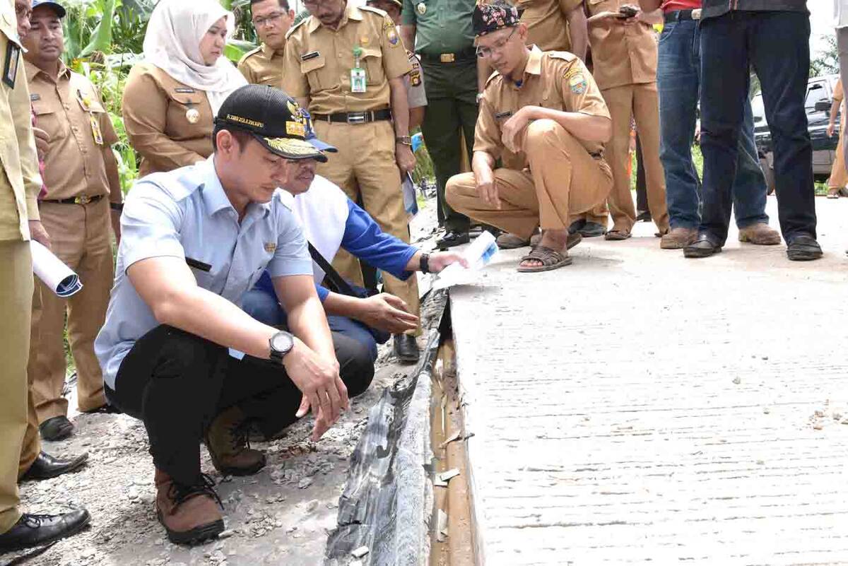 Gubernur Tinjau Pembangunan Jalan Kumpeh