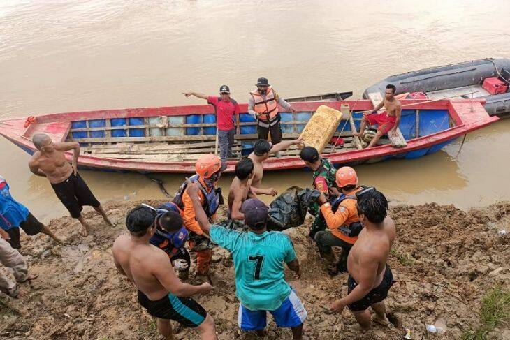 Hanyut di Sungai Batang Asai, Bocah Zari Ditemukan Meninggal Dunia