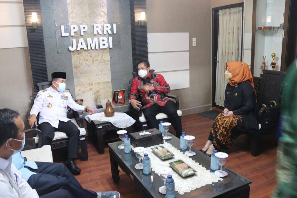 Haris Hadiri Pisah Sambut, Kata Kepala RRI: Bapak Orang yang Merakyat
