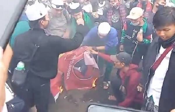 Hasto sebut Pembakaran Bendera PDI-P Menggangu Pemerintahan Jokowi