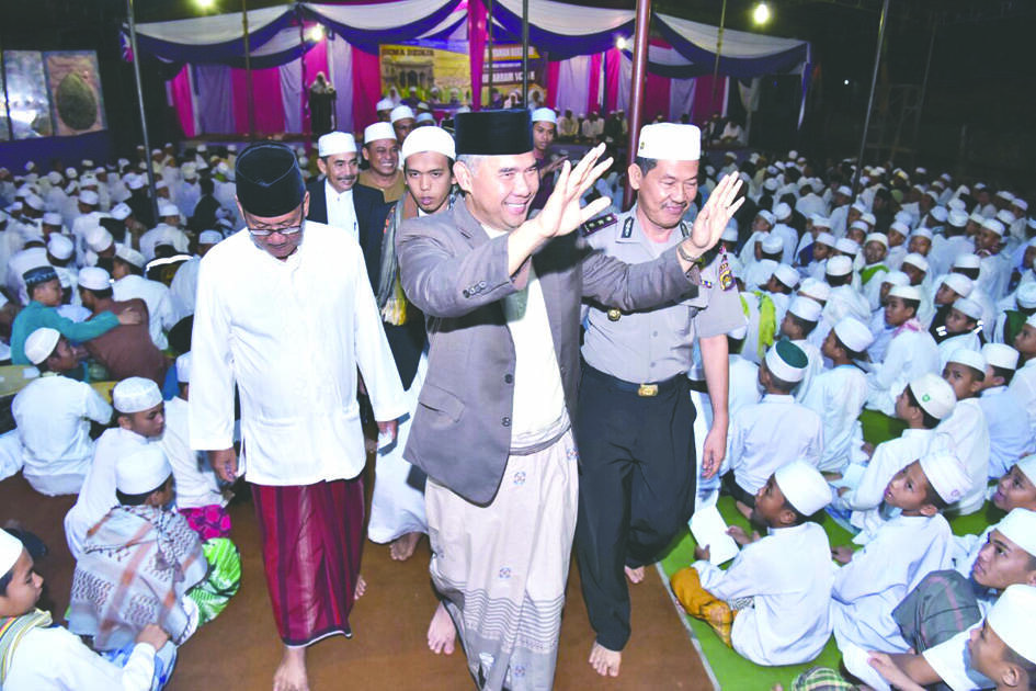 Ikuti Pawai Obor dan Zikir Tahun Baru Islam, Fasha Ajak Untuk Introfeksi Diri