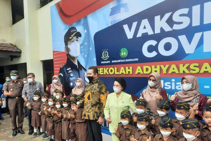 Jaksa Agung Pantau Vaksinasi di Sekolah Adhyaksa Jambi