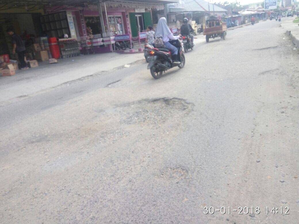 Jalan Dalam Kota Berlobang Korban Berjatuhan