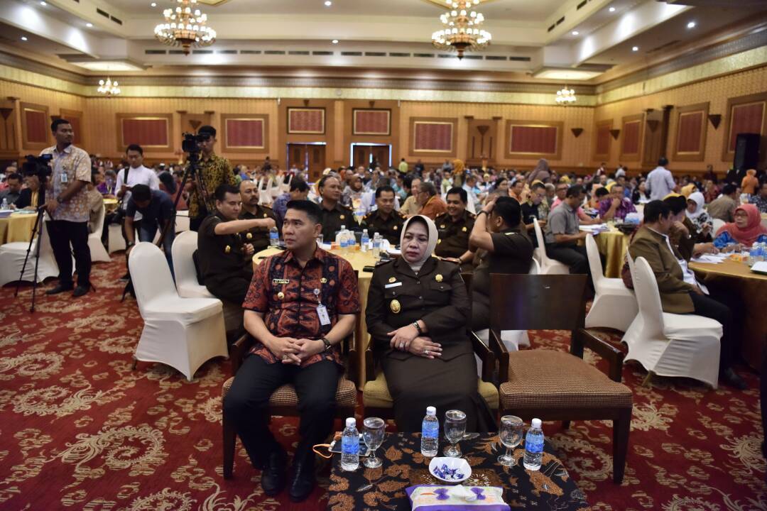 Jamintel Kejagung dan Wali Kota Tangsel Beri Materi Pada Rakornas Staf Ahli
