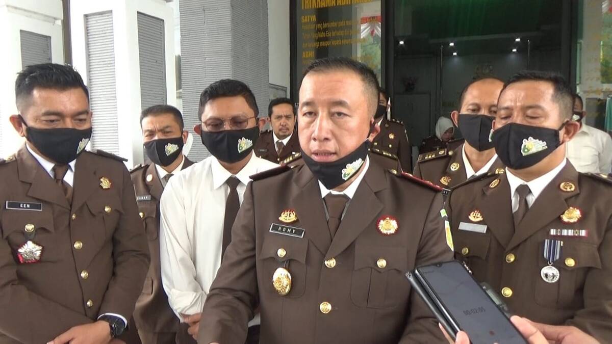 Kadis Perkim dan Bendahara Sungai Penuh Dapat ‘Hadiah’ Status Tersangka