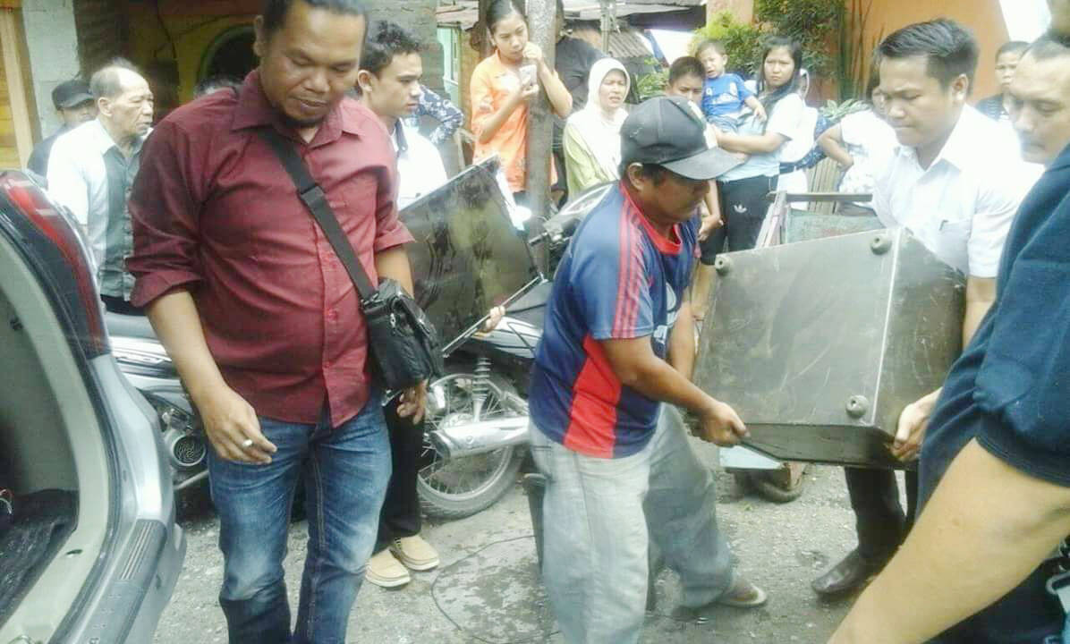 Kantor Kades Permanti Dibobol Maling