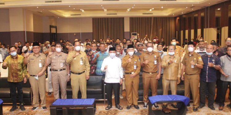 Kata Haris, Pers sebagai Lampu Pembangunan