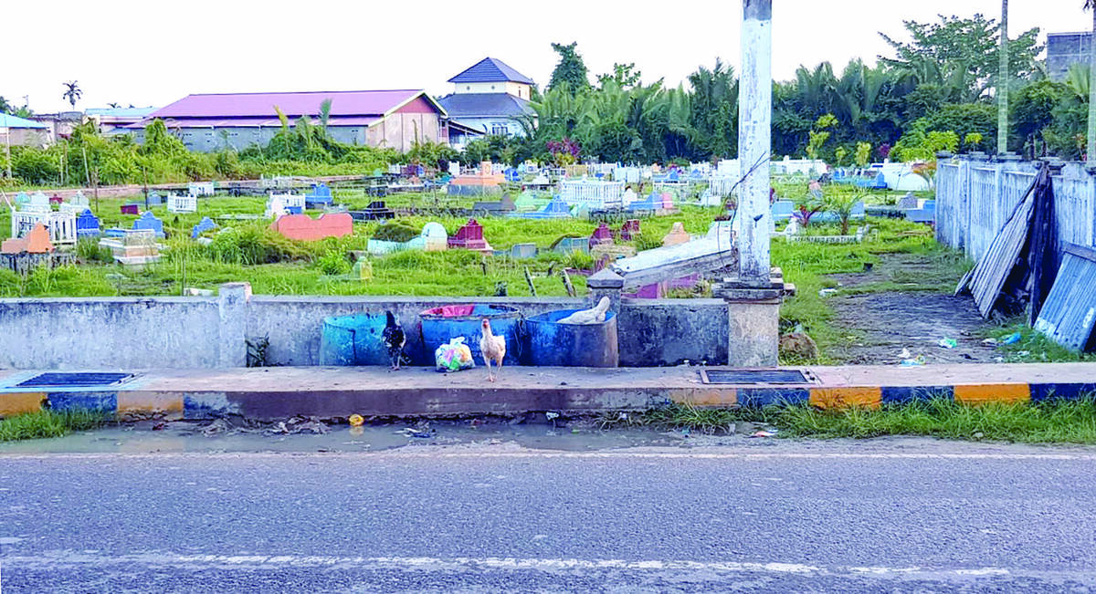 Keberadaan Tempat Sampah di TPU Resahkan Warga