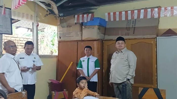 Kemas Faried Desak Perbaikan SDN 96 Kota Jambi, Begitu Parah Kondisinya