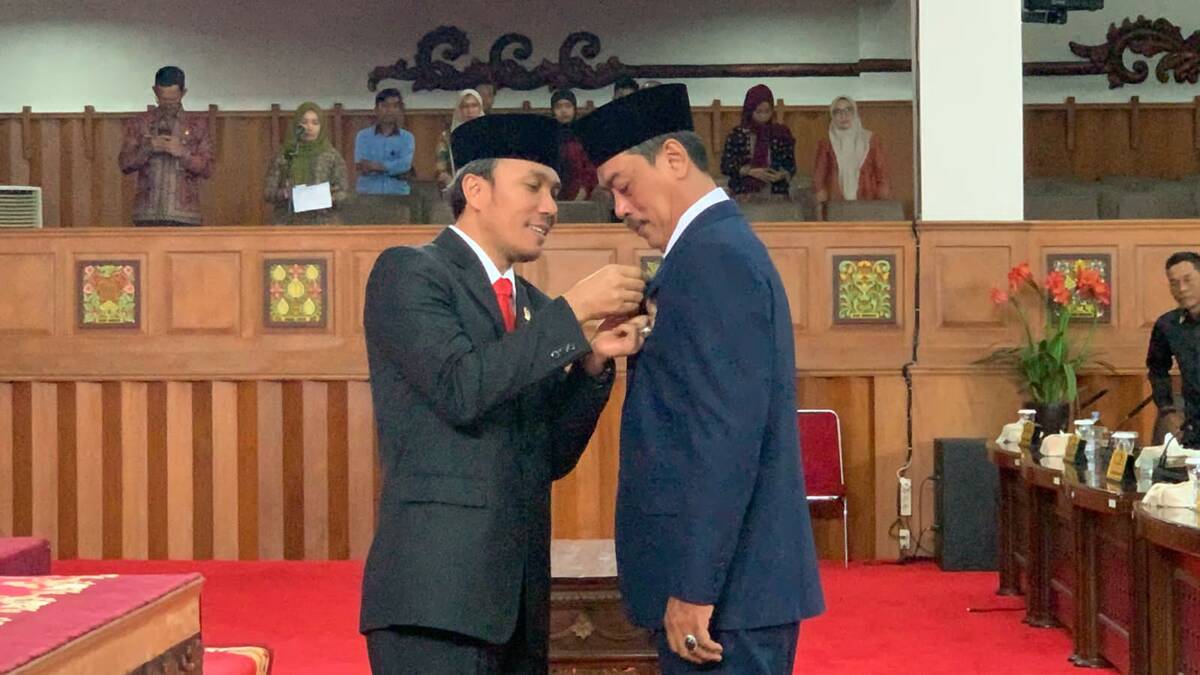Ketua DPRD Jambi Pimpin Paripurna Pengambilan Sumpah PAW M Asriadi