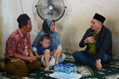 Ketua DPRD Kota Jambi ke Rumah Duka Raffi Akbar Sampaikan Belasungkawa