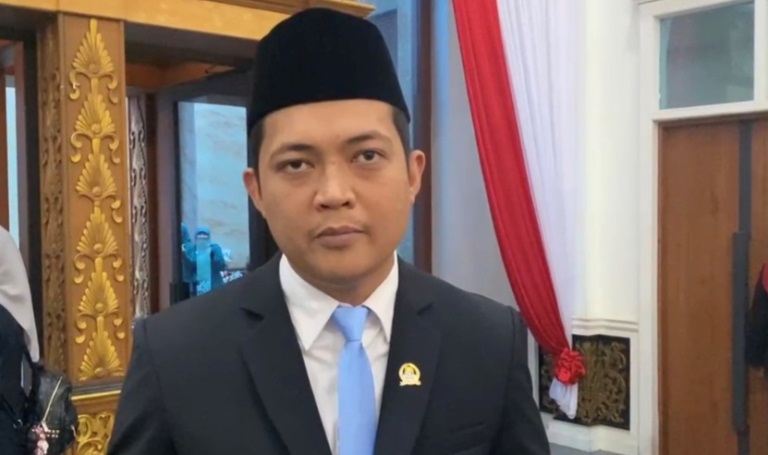 Ketua DPRD Provinsi Jambi Minta Inspektorat Audit SMA Titian Teras