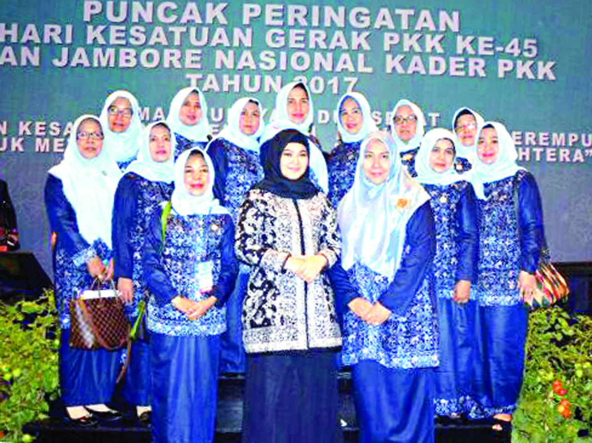 Ketua TP-PKK Kabupaten Sarolangun Kunjungi Pameran Kriya Nusantara dan Menghadiri Jambore PKK Tingkat Nasional