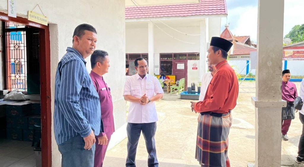 Komisi IV DPRD Kota Jambi Tengok Langsung Saluran Air SMPN 2