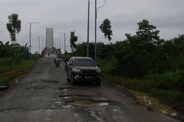 Kondisi Jalan Provinsi di Tanjabtim Rusak Hingga 80 Persen