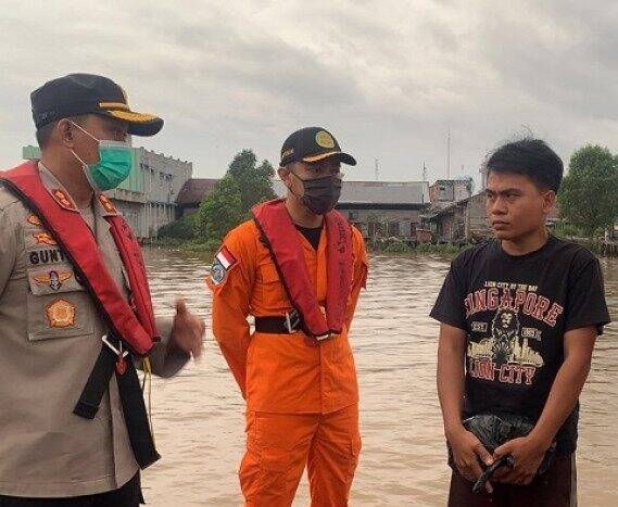 Korban Tabrakan Kapal di Perairan Tanjab Barat Selamat
