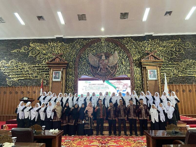 Kunjungan Belajar Santri PKP Al Hidayah ke DPRD Provinsi Jambi