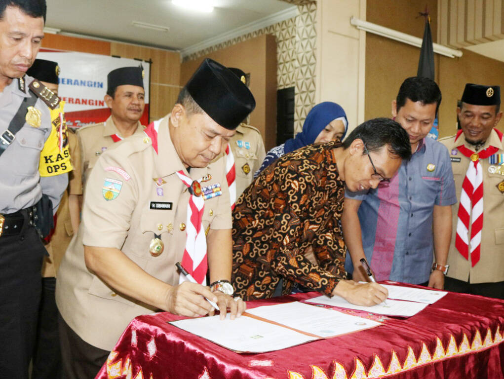 Kwarcab Pramuka Merangin MoU dengan Panwaslu