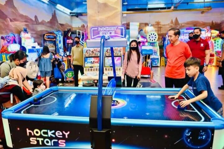 La Lembah Main Kereta, Jan Ethes Basket, Jokowi Sesekali Ikut Mencoba