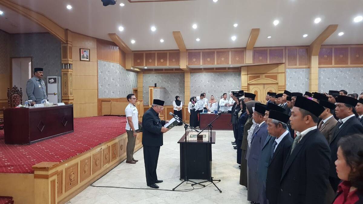 Lagi, Safrial Lantik Pejabat