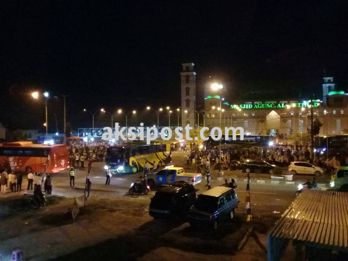 Larut Dalam Suasana Haru Keluarga Melepas Kepergian JCH Tebo