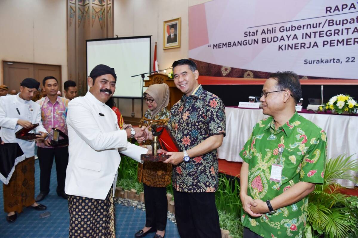Luar Biasa.. Wali Kota Jambi Jadi Pembicara Rakor Staf Ahli se-Jawa Tengah