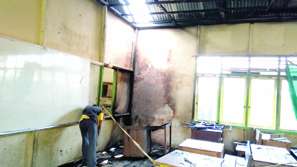 Madrasah Diniyah Dilalap Sijago Merah