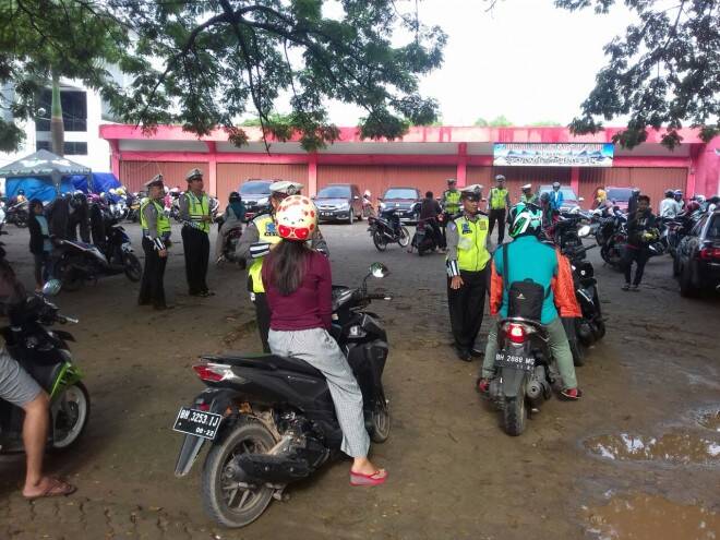 Melanggar, 65 Pengandara Ditilang