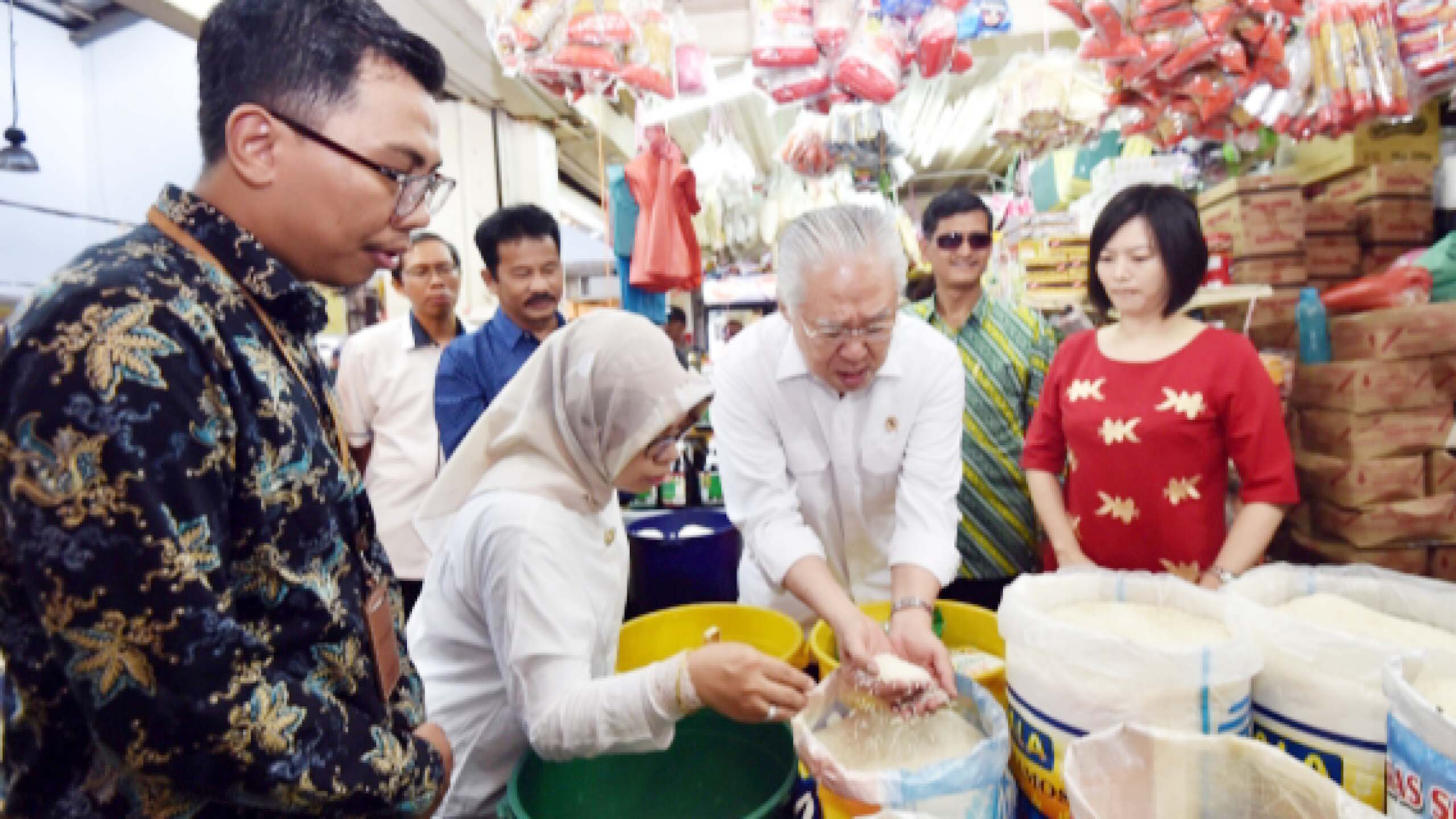 Mendag Minta Kepala Dinas Kawal Persediaan Bahan Pokok
