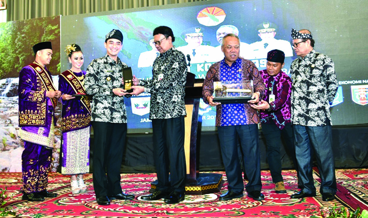 Mendagri Buka Rakor Gubernur Se-Sumatera