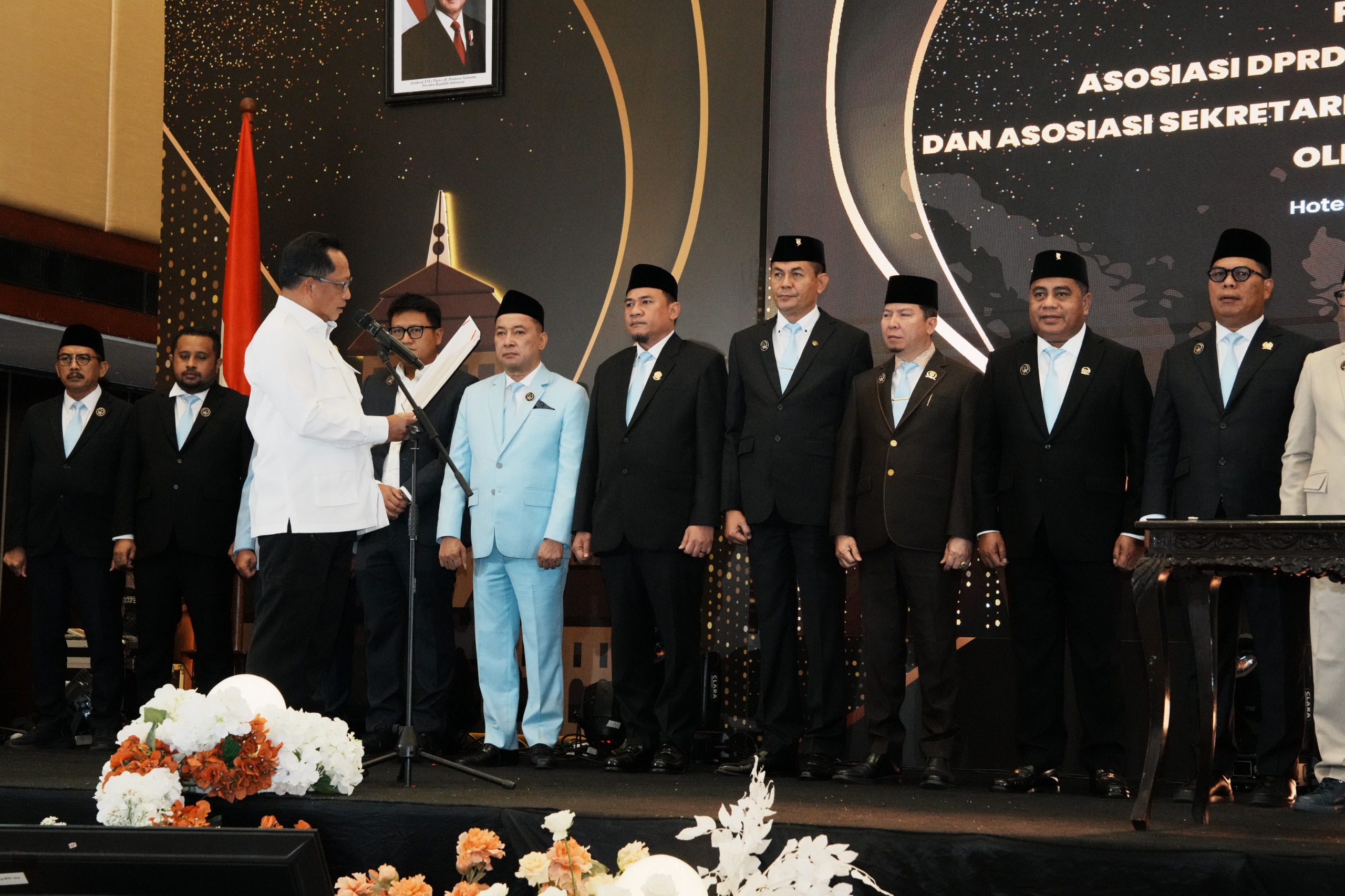 Mendagri Kukuhkan Pengurus Asosiasi DPRD Provinsi dan Sekretaris DPRD
